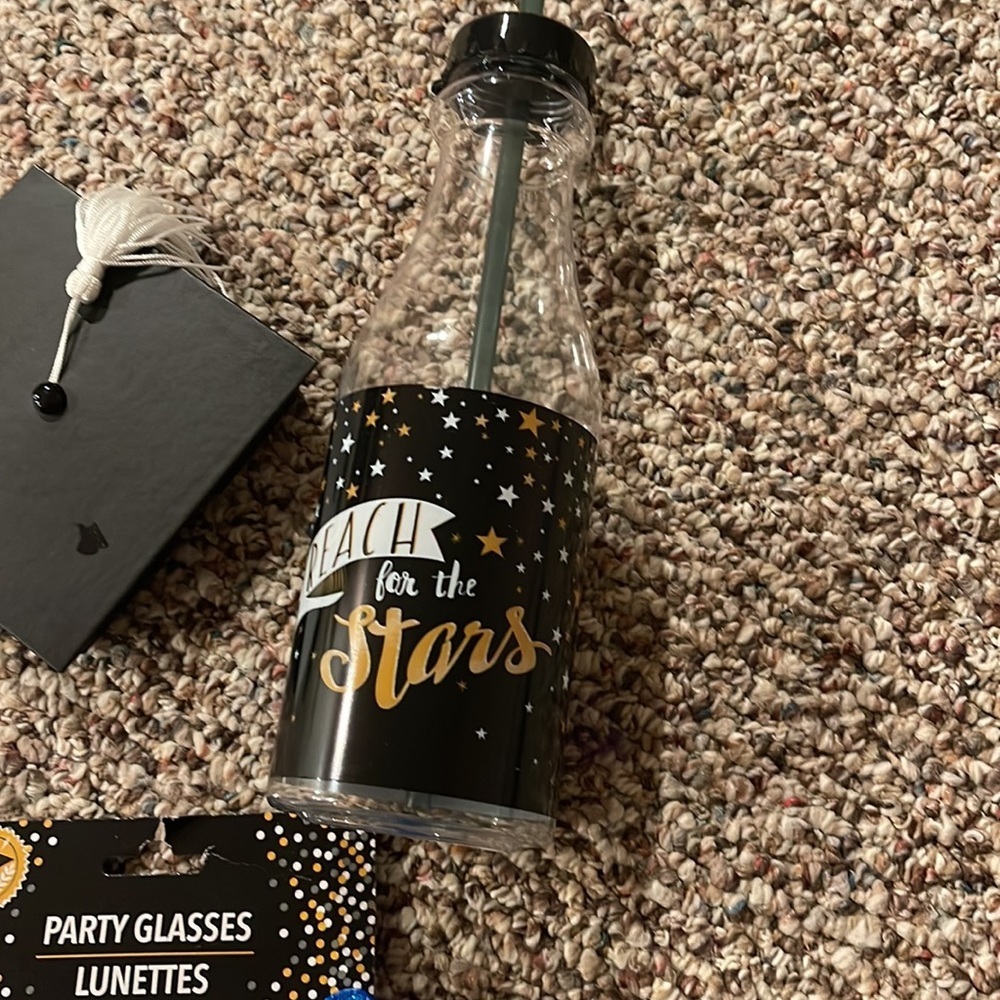 Graduation Items! - Picture 3 of 8